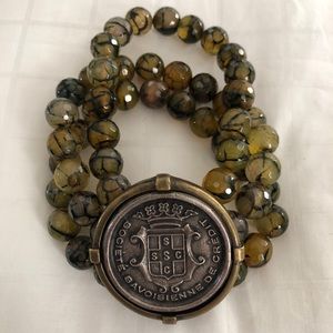 ❤️ French Kande triple strand stretch bracelet.